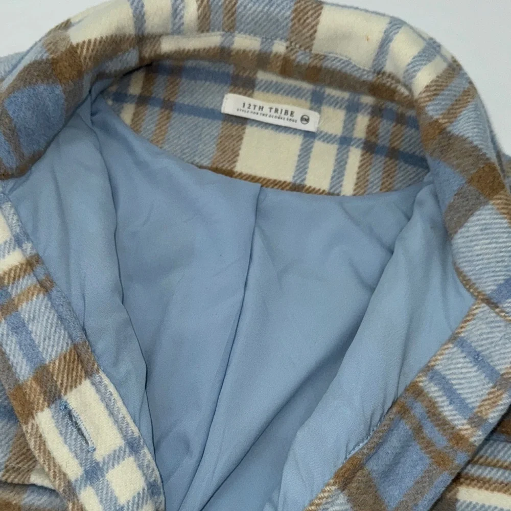 12th Trible blue & tan plaid shacket size small 4 pockets